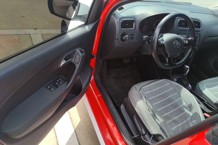 Used Volkswagen Polo 2016 1.6L Automatic Comfort Model Driver Seat