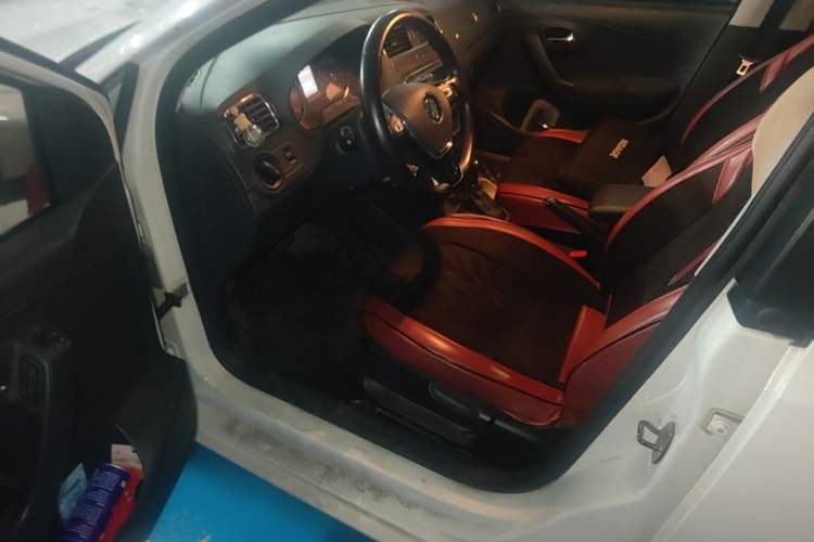 Used Volkswagen Polo 2016 1.6L Automatic Comfort Model Driver Seat