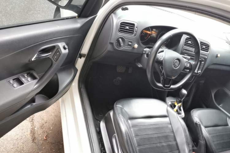 Used Volkswagen Polo 2016 1.6L Automatic Comfort Model Driver Seat