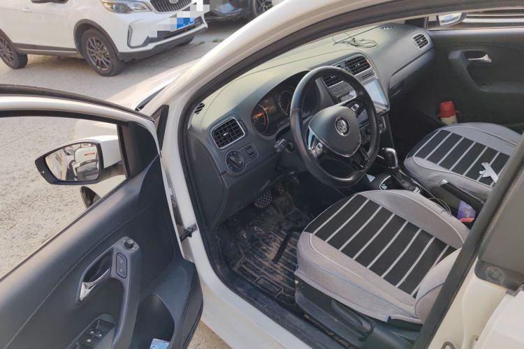 Used Volkswagen Polo 2016 1.6L Automatic Comfort Model Driver Seat