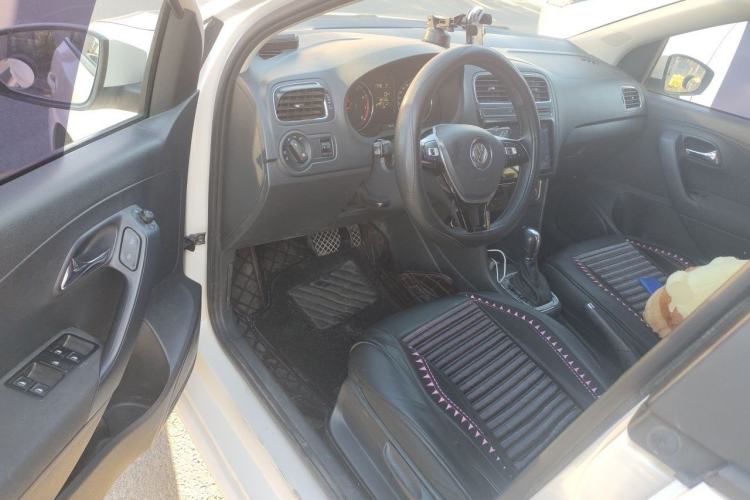Used Volkswagen Polo 2016 1.6L Automatic Comfort Model Driver Seat