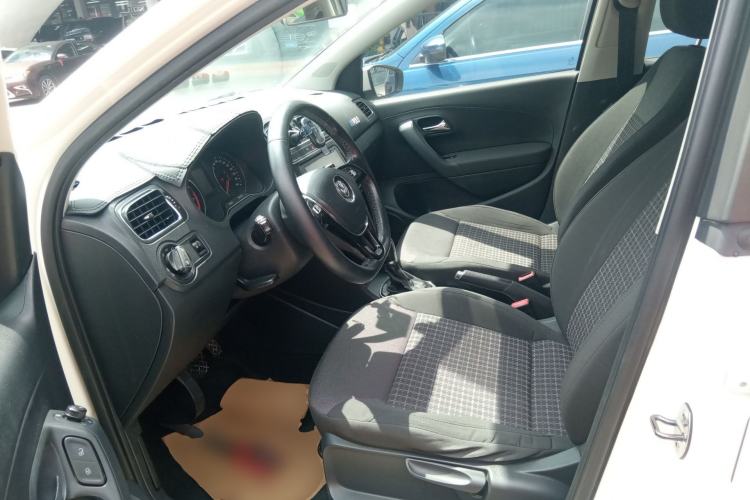 Used Volkswagen Polo 2016 1.6L Automatic Comfort Model Driver Seat