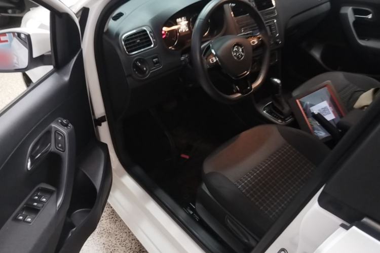 Used Volkswagen Polo 2016 1.6L Automatic Comfort Model Driver Seat