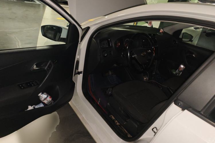 Used Volkswagen Polo 2016 1.6L Automatic Comfort Model Driver Seat