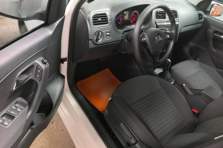 Used Volkswagen Polo 2016 1.6L Automatic Comfort Model Driver Seat