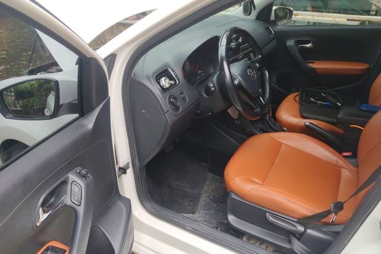 Used Volkswagen Polo 2016 1.6L Automatic Comfort Model Driver Seat