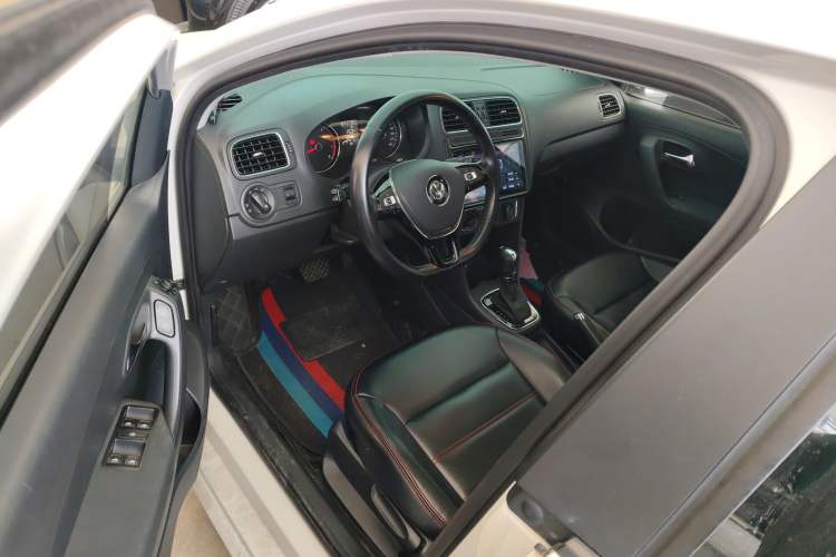 Used Volkswagen Polo 2016 1.6L Automatic Comfort Model Driver Seat