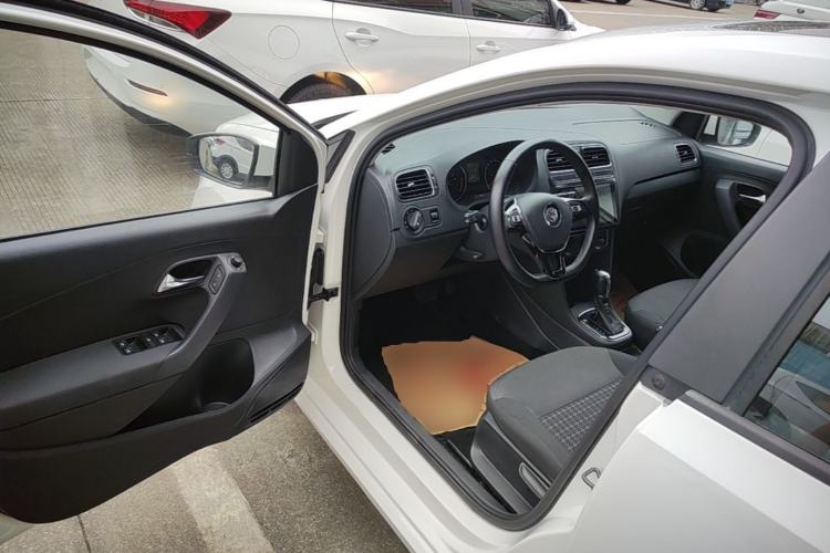 Used Volkswagen Polo 2016 1.6L Automatic Comfort Model Driver Seat
