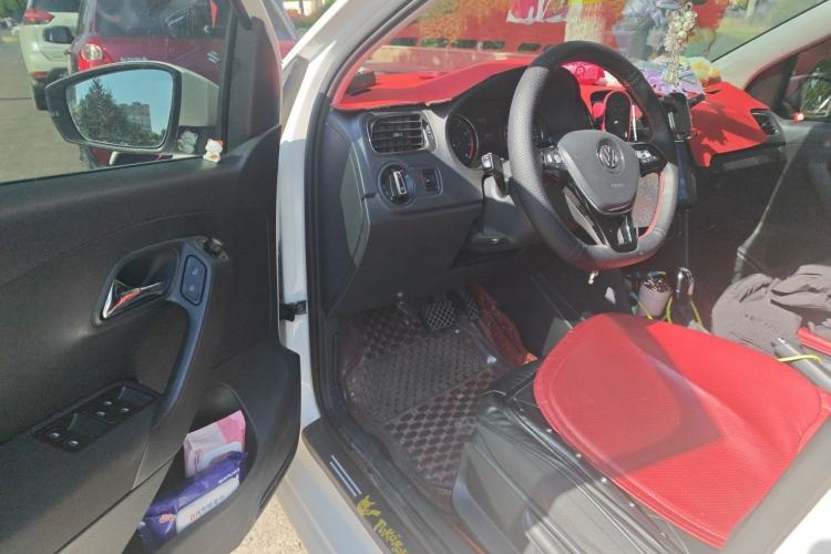 Used Volkswagen Polo 2016 1.6L Automatic Comfort Model Driver Seat