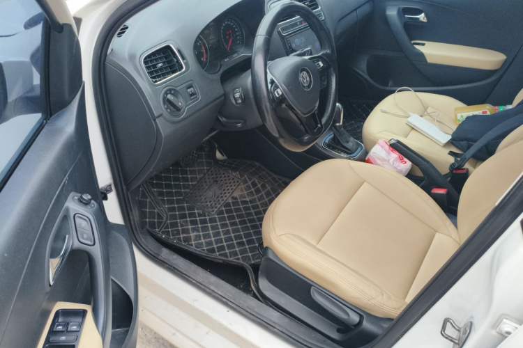 Used Volkswagen Polo 2016 1.6L Automatic Comfort Model Driver Seat