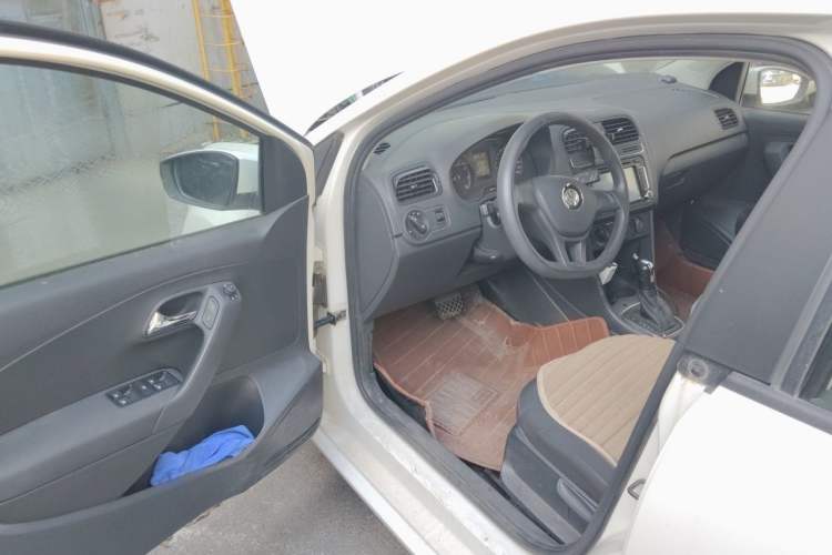 Used Volkswagen Polo 2016 1.4L Automatic Trendy Model Driver Seat