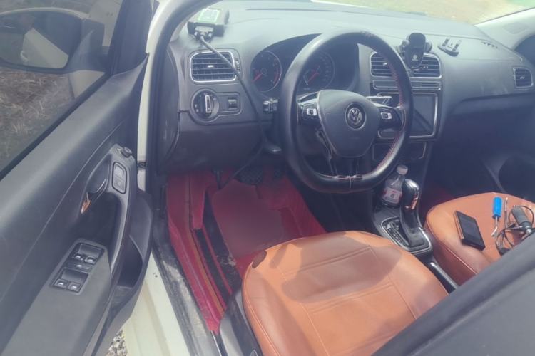 Used Volkswagen Polo 2016 1.6L Automatic Comfort Model Driver Seat