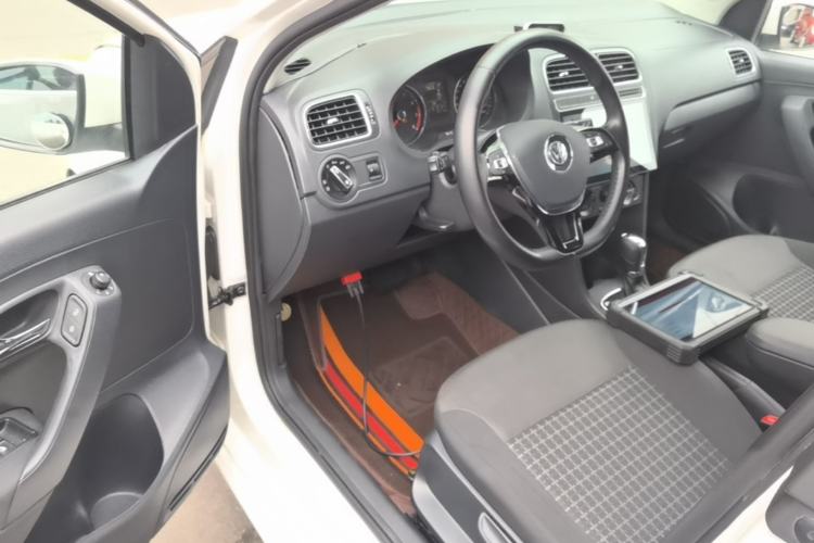 Used Volkswagen Polo 2016 1.6L Automatic Comfort Model Driver Seat