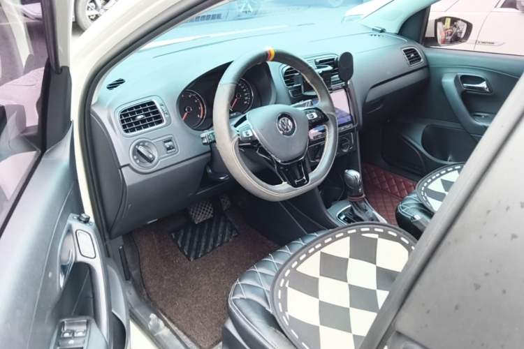 Used Volkswagen Polo 2016 1.6L Automatic Comfort Model Driver Seat