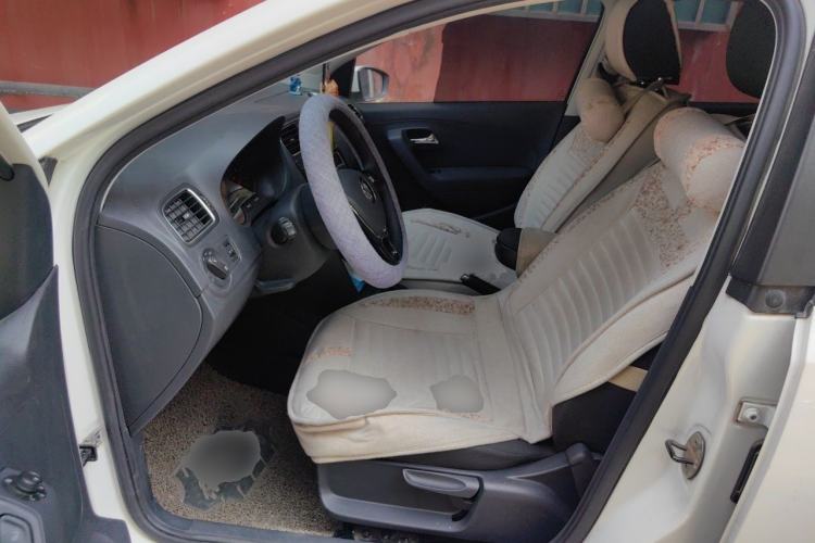 Used Volkswagen Polo 2016 1.6L Automatic Comfort Model Driver Seat