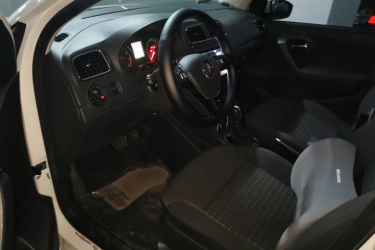 Used Volkswagen Polo 2016 1.6L Automatic Comfort Model Driver Seat