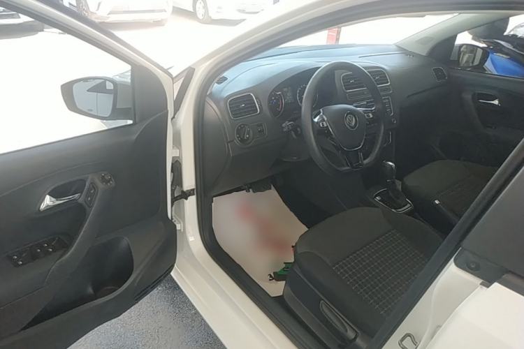 Used Volkswagen Polo 2016 1.6L Automatic Comfort Model Driver Seat