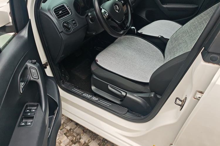 Used Volkswagen Polo 2016 1.6L Automatic Comfort Model Driver Seat