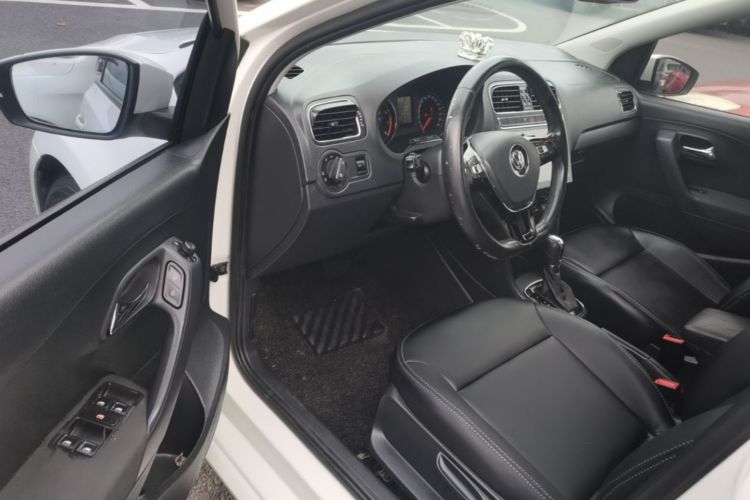 Used Volkswagen Polo 2016 1.6L Automatic Comfort Model Driver Seat