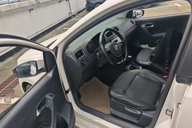 Used Volkswagen Polo 2016 1.6L Automatic Comfort Model Driver Seat