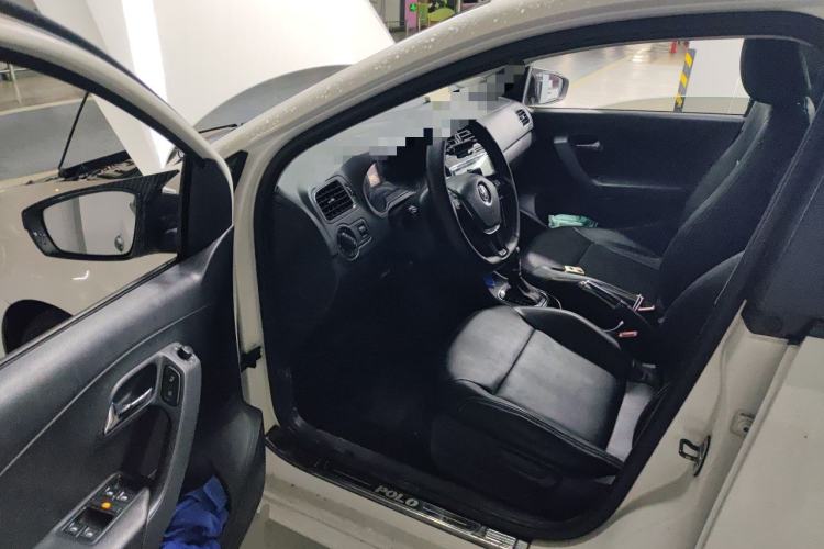 Used Volkswagen Polo 2016 1.6L Automatic Luxury Model Driver Seat