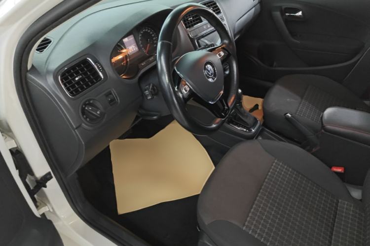 Used Volkswagen Polo 2016 1.6L Automatic Comfort Model Driver Seat