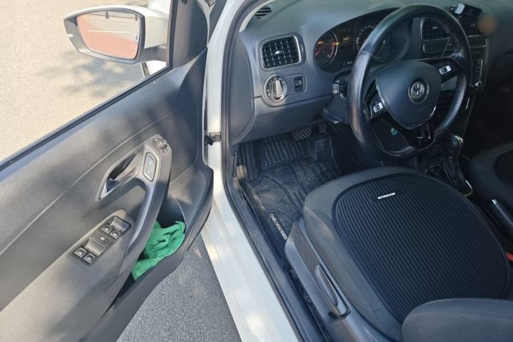 Used Volkswagen Polo 2016 1.6L Automatic Comfort Model Driver Seat