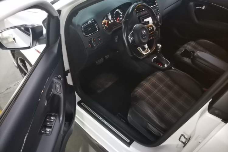Used Volkswagen Polo 2016 1.4TSI GTI Driver Seat