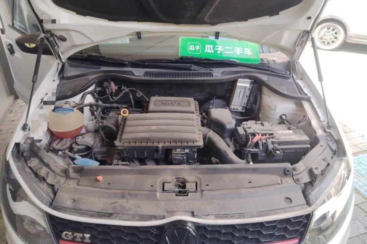 Used Volkswagen Polo 2016 1.4L Manual Fashion Model Engine Bay