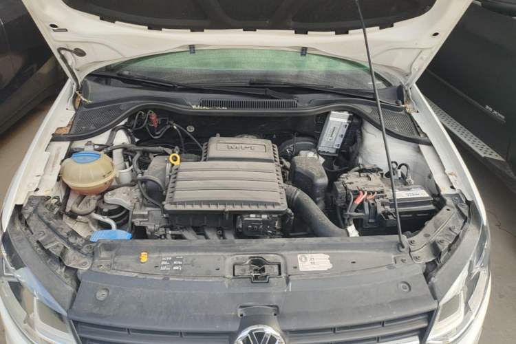Used Volkswagen Polo 2016 1.6L Automatic Comfort Model Engine Bay