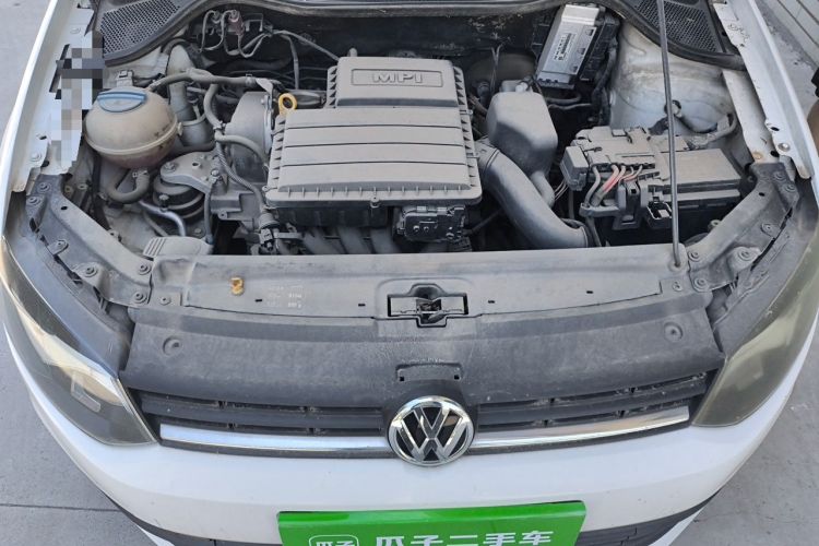 Used Volkswagen Polo 2016 1.4L Manual Fashion Model Engine Bay