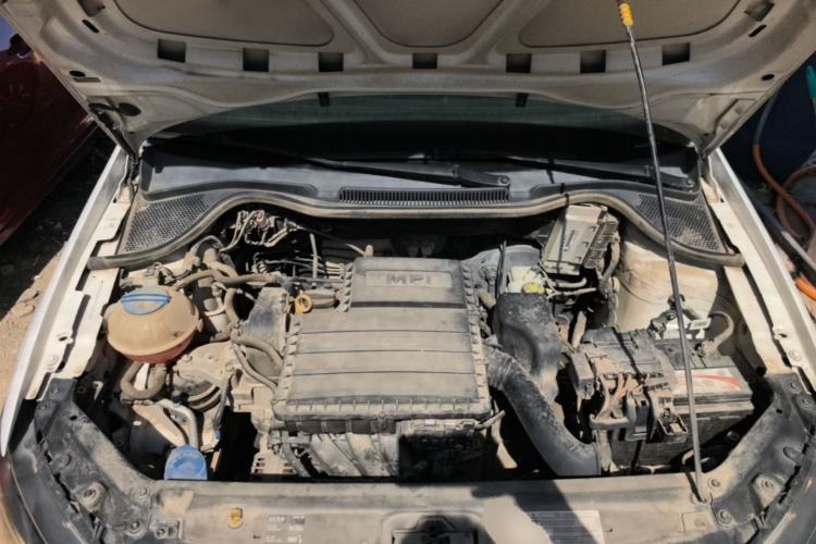 Used Volkswagen Polo 2016 1.4L Manual Fashion Model Engine Bay