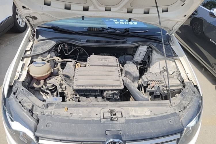 Used Volkswagen Polo 2016 1.4L Manual Fashion Model Engine Bay