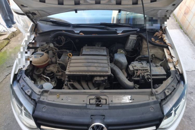 Used Volkswagen Polo 2016 1.6L Automatic Comfort Model Engine Bay