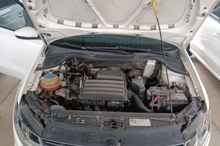 Used Volkswagen Polo 2016 1.6L Automatic Comfort Model Engine Bay