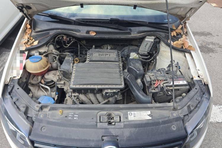 Used Volkswagen Polo 2016 1.4L Manual Fashion Model Engine Bay