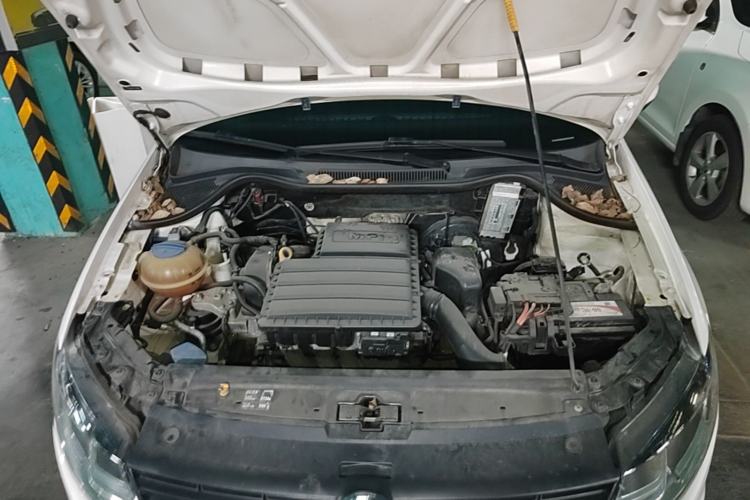 Used Volkswagen Polo 2016 1.6L Automatic Comfort Model Engine Bay