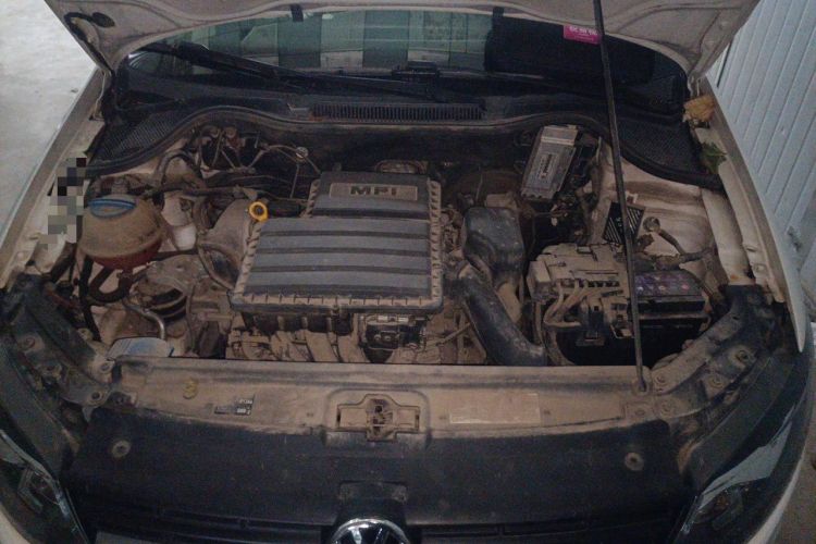 Used Volkswagen Polo 2016 1.4L Manual Fashion Model Engine Bay