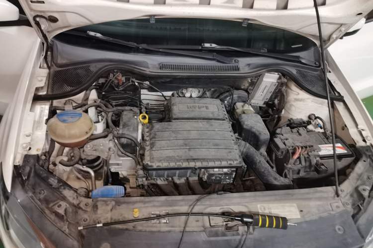 Used Volkswagen Polo 2016 1.6L Automatic Comfort Model Engine Bay
