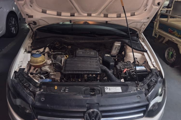 Used Volkswagen Polo 2016 1.4L Manual Fashion Model Engine Bay