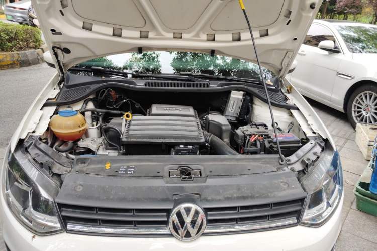 Used Volkswagen Polo 2016 1.6L Automatic Comfort Model Engine Bay