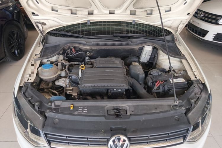 Used Volkswagen Polo 2016 1.6L Automatic Comfort Model Engine Bay