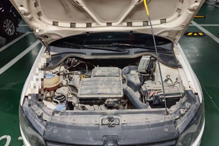 Used Volkswagen Polo 2016 1.4L Manual Fashion Model Engine Bay