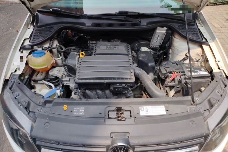 Used Volkswagen Polo 2016 1.4L Manual Fashion Model Engine Bay
