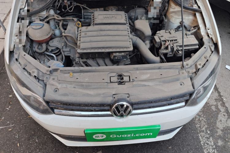 Used Volkswagen Polo 2016 1.4L Manual Fashion Model Engine Bay
