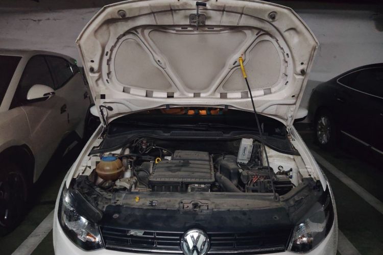 Used Volkswagen Polo 2016 1.4L Automatic Trendy Model Engine Bay