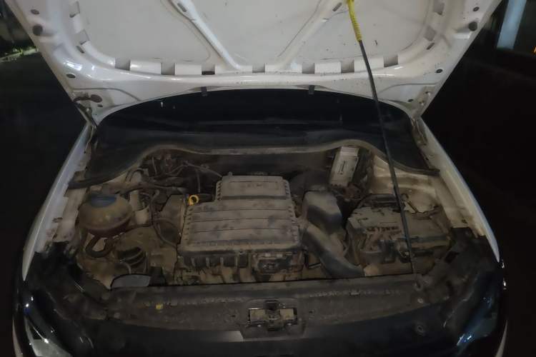 Used Volkswagen Polo 2016 1.4L Automatic Trendy Model Engine Bay