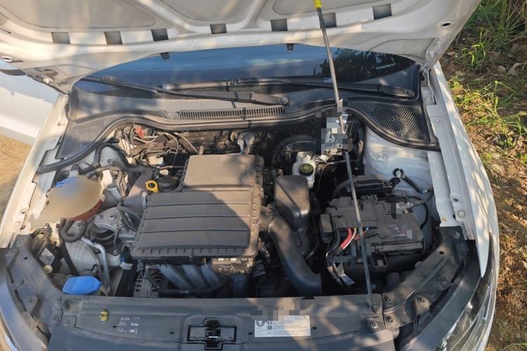 Used Volkswagen Polo 2016 1.6L Automatic Comfort Model Engine Bay
