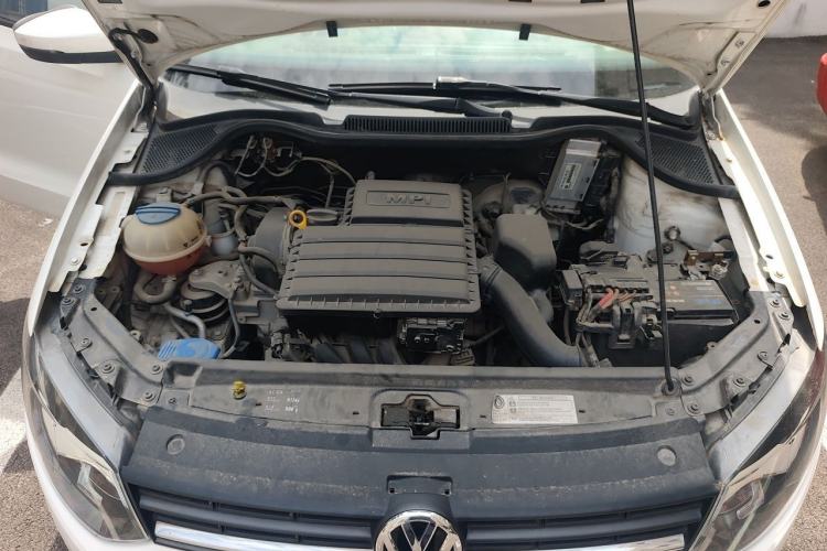Used Volkswagen Polo 2016 1.4L Manual Fashion Model Engine Bay