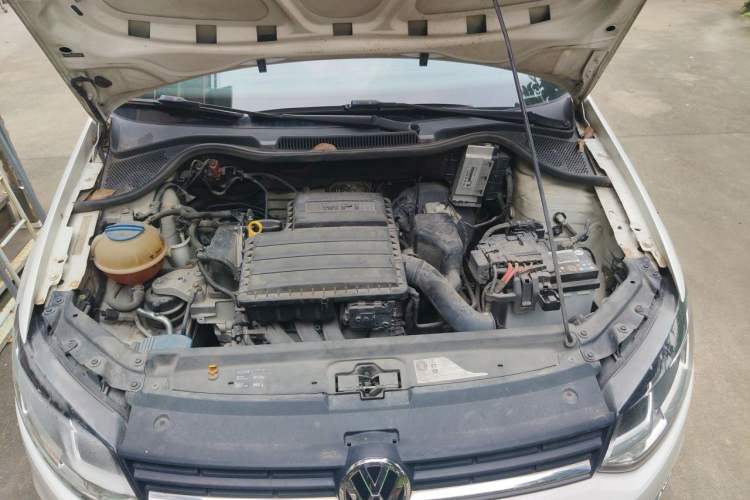 Used Volkswagen Polo 2016 1.6L Automatic Comfort Model Engine Bay